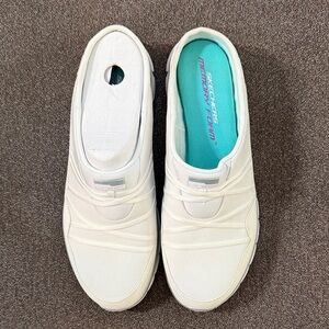 Skechers Sport Women's Air Streamer Slip-On Mule. NWOB